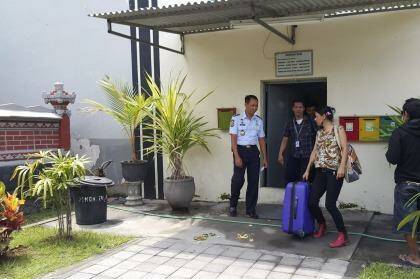 Leeza Ormsby leaves Kerobokan prison. Photo: Amilia Rosa