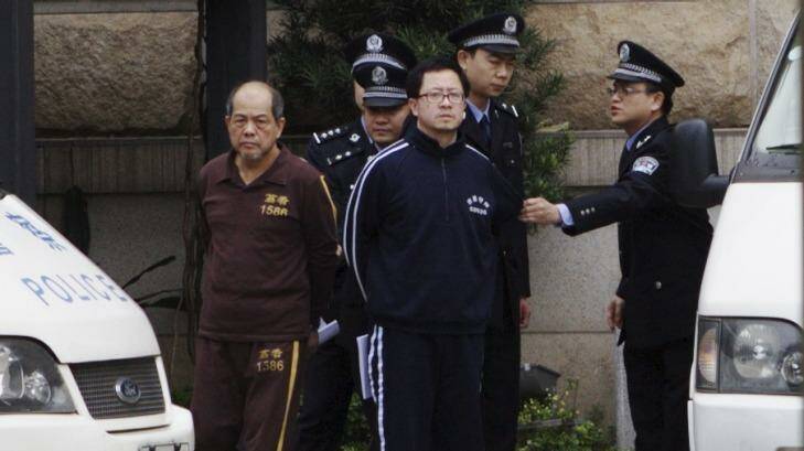 Matthew Ng (in blue tracksuit) at  Guangdong Supreme Court in March 2012. Photo: Sanghee Liu