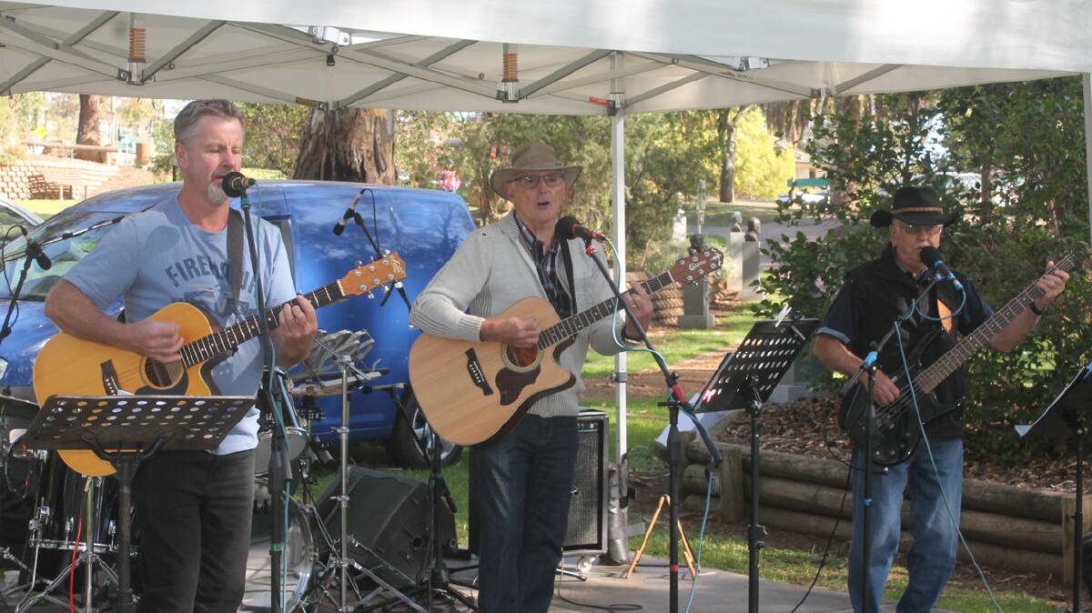 FANTASTIC MUSIC: Beaconsfield Street were absolutely fantastic entertainment during the Australia Day Breakfast in the Park celebrations. Pictured (from left) are Ben Visser, Keith Holder and Alan Thompson. 
