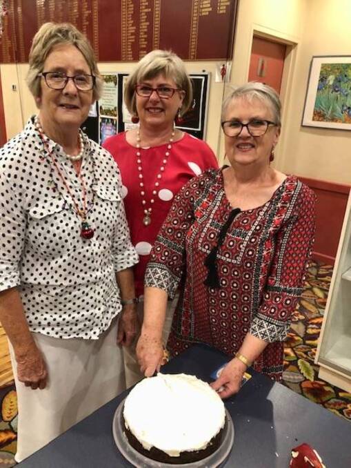 FINAL FESTIVITIES: Annie MacMaster, Heather last and Ruth McCarthy were part of the Cootamundra Bridge Club Christmas celebrations.