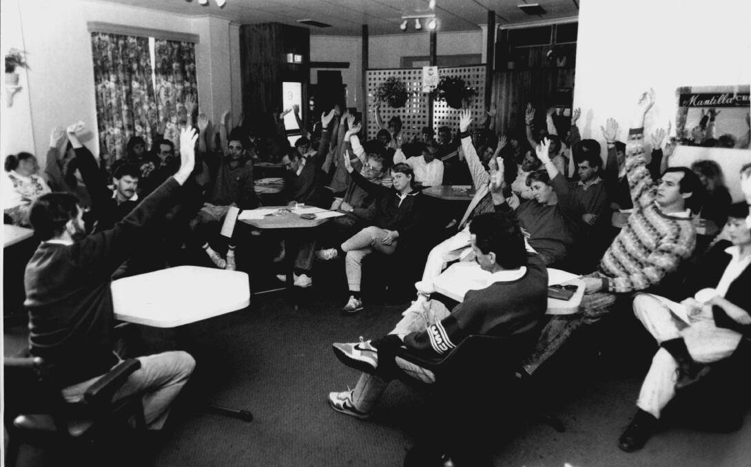 OUR PAST: Cootamundra teachers meet during a satellite telecast, voting for resolution to strike on May 10, 1990. Picture: Fairfax Media
