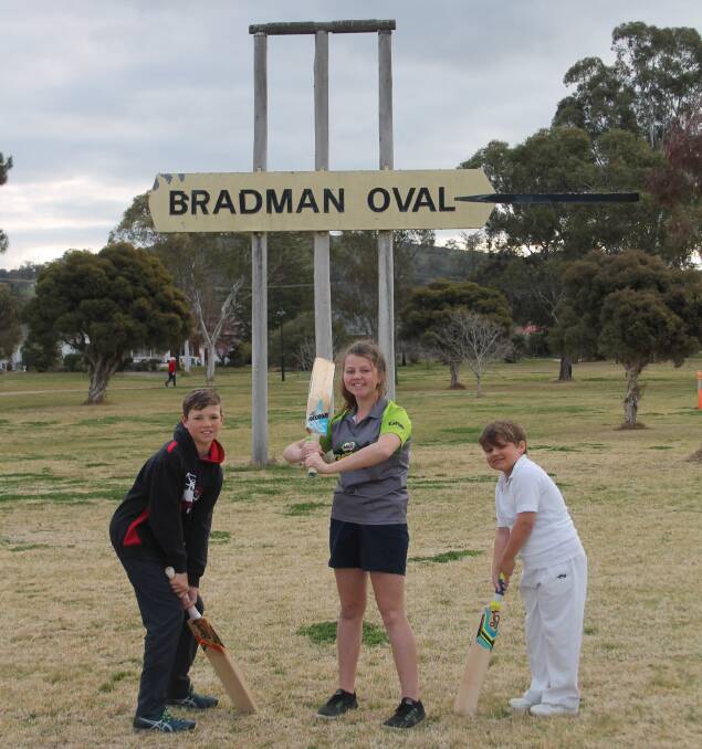 EXCITEMENT BUILDS: Looking forward to another season of junior cricket are Jedd Guthrie, Elyssa Radnedge and Ryan Radnedge. Registrations are now open online. Picture: Jennette Lees 