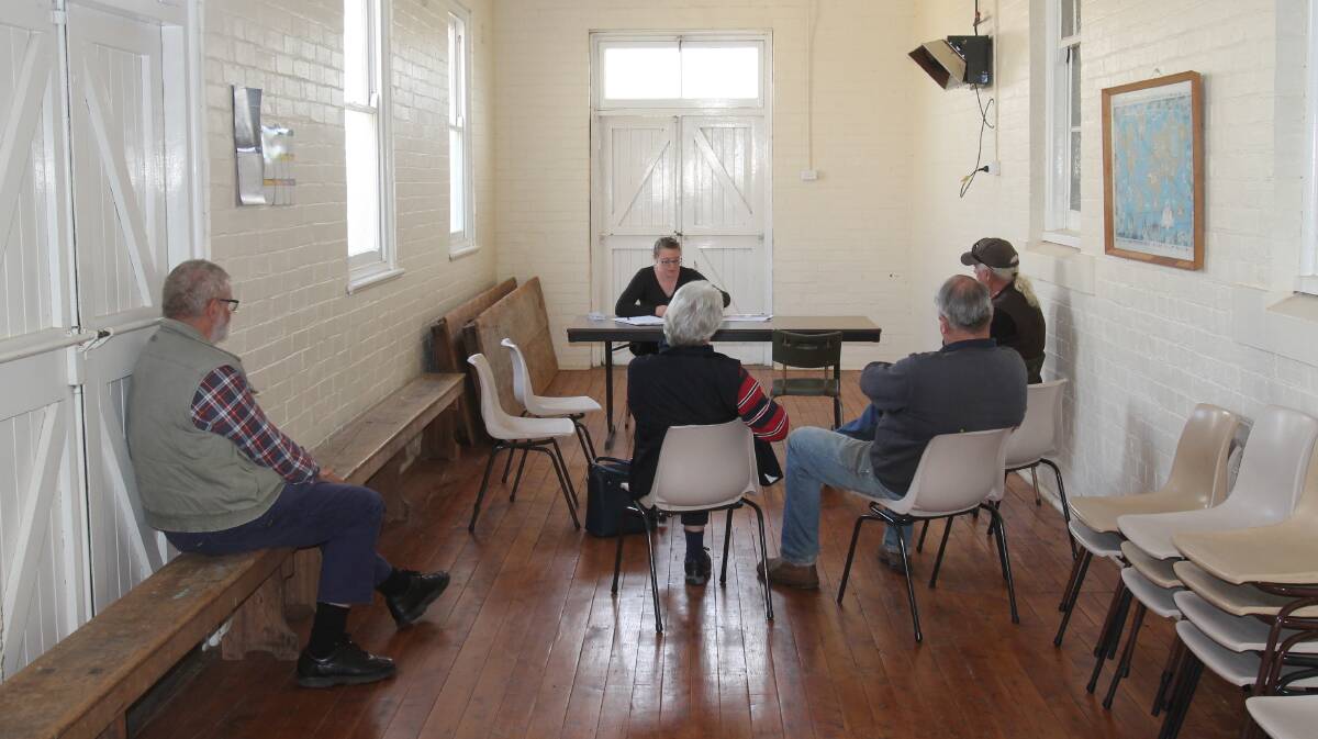 Wallendbeen residents met with Cootamundra-Gundagai Regional Council Town Planner Grace Foulds. Picture: Lachlan Grey