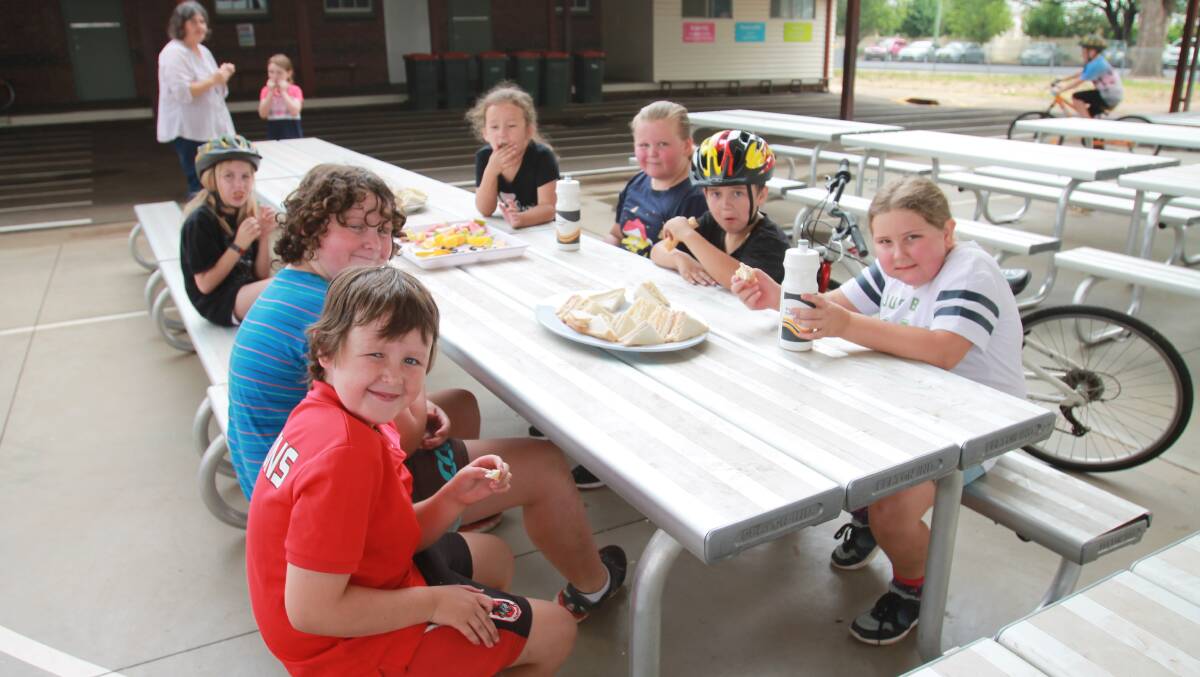 Good eating was encouraged with free morning tea and lunch including yoghurt, flavoured milk, a fruit platter, sandwiches and fruit snack bars.