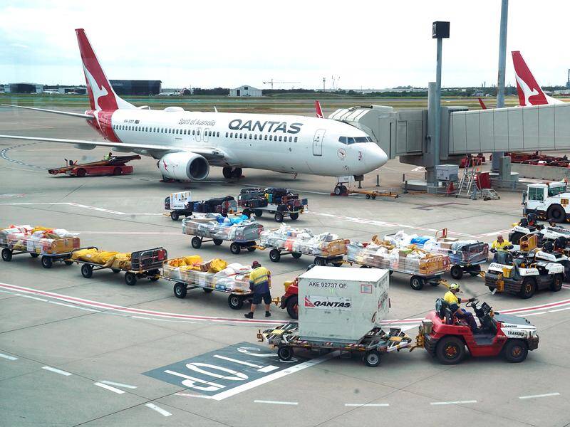 Qantas outsourced 1820 baggage handling, cleaning and ground staff roles during the COVID pandemic. Photo: Dave Hunt/AAP PHOTOS Qantas outsourced 1820 baggage handling, cleaning and ground staff roles during the COVID pandemic. Photo: Dave Hunt/AAP PHOTOS