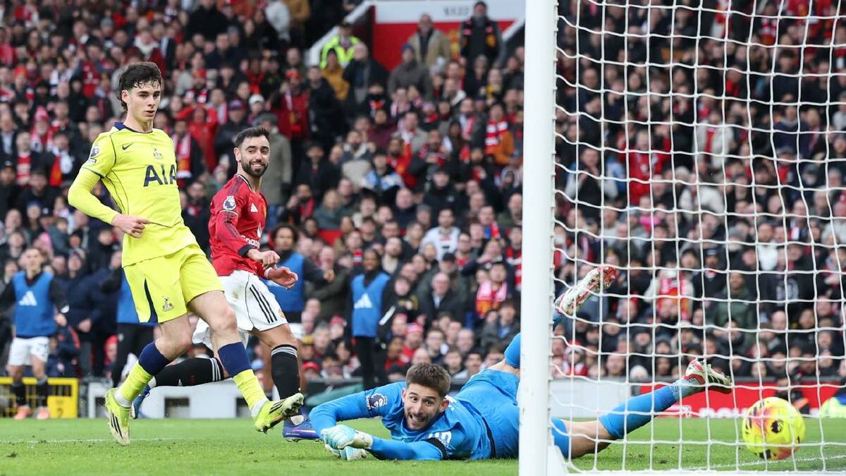 Bruno Fernandes (c) scores Manchester United's second goal. (EPA PHOTO)