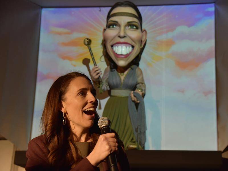 Jacinda Ardern has attended the unveiling of a puppet in her likeness at The Backbencher pub.