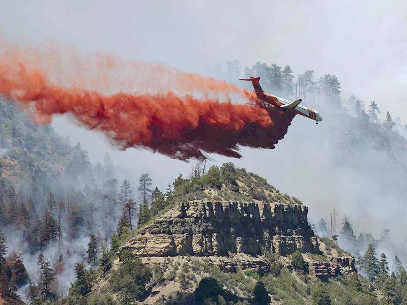 US wildfires have forced 3000 people to evacuate their homes in Colorado, Wyoming and Utah.