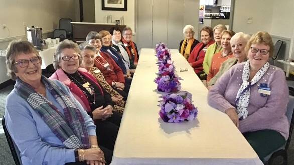 National President Anne-Louise O'Connor (front left) and President Jenny McAinsh (front right) with ladies that attended to meet Anne-Louise at a morning tea held
in Cootamundra. National Councillor Gail Tooth, from Wagga Wagga, and Zone Councillor Jean Gunn, from Temora, as well as other members from Temora, Harden and Cootamundra were in attendance.
