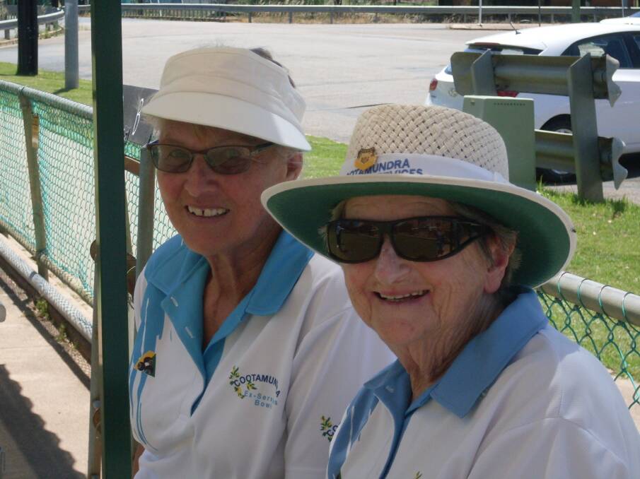 ALL SMILES: Cootamundra Ex-Services' Robyn and Shirley enjoy a break in play. Picture: Kye Fisher